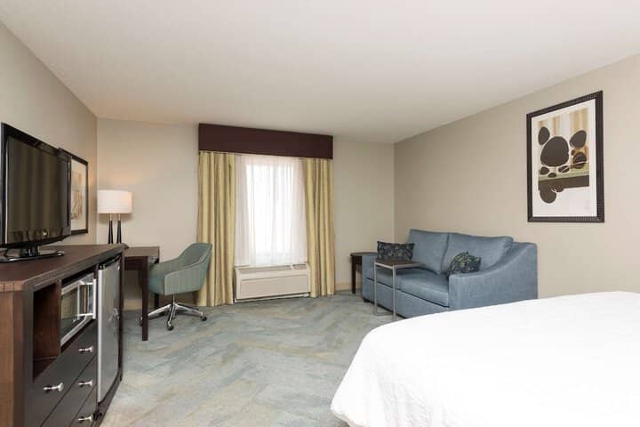 Room 11 of 35