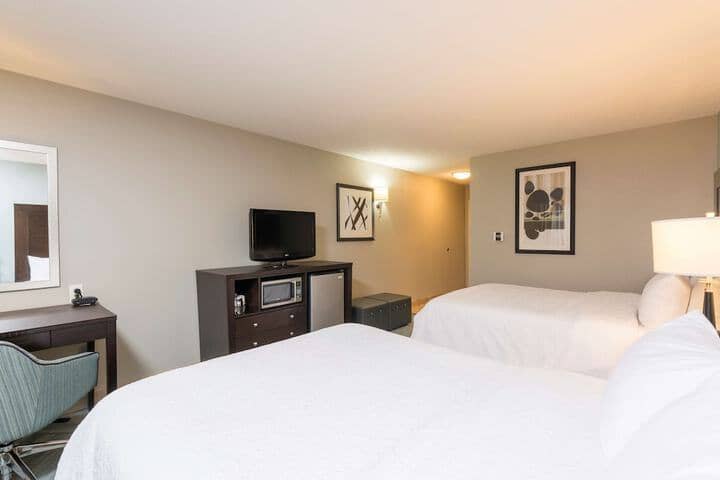 Room 6 of 35